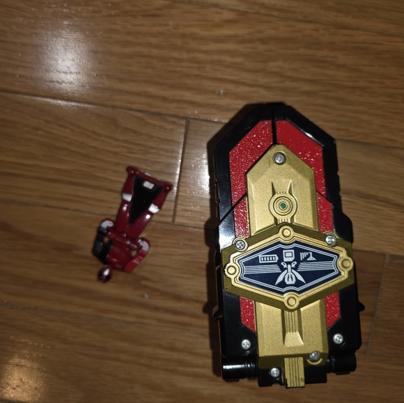 Power Rangers Kaizoku Sentai Gokaiger Legendary Morpher With KEY GUY RED